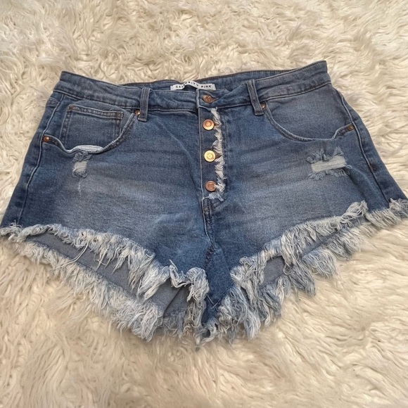 Celebrity Pink Women’s Blue Distressed Stretch Frayed Shorts Size 13 - Picture 1 of 3